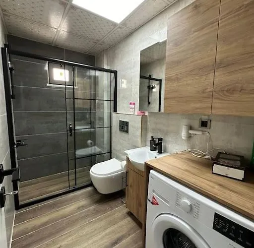 Genis, Denize Kolay Ulasim 公寓